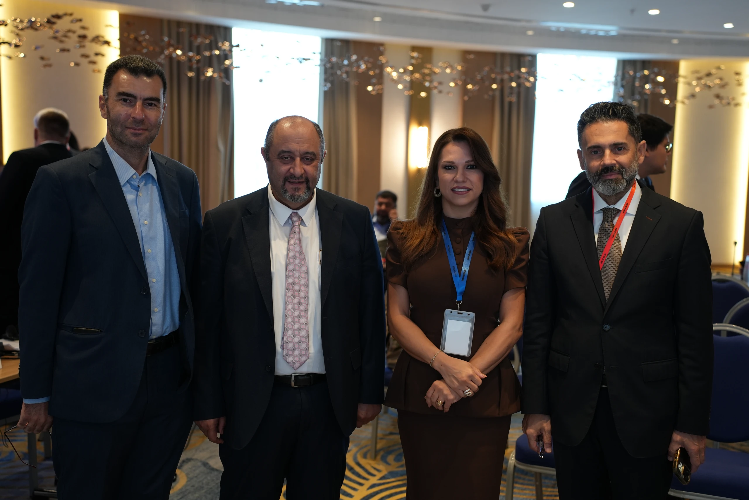 عنصر وسائط