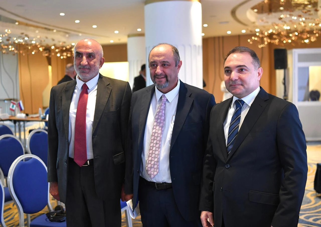 عنصر وسائط